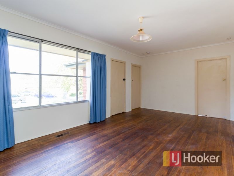 8 & 8A Blossom Drive, Doveton VIC 3177