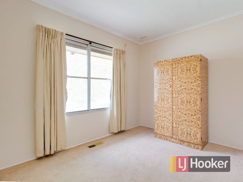 8 & 8A Blossom Drive, Doveton VIC 3177