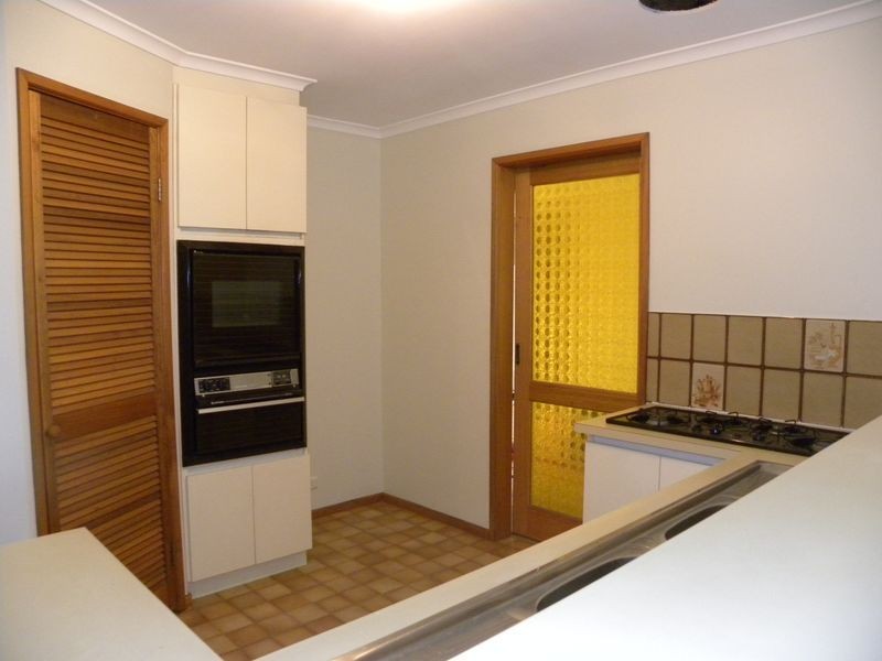 2/2 Exner Drive, Dandenong North VIC 3175