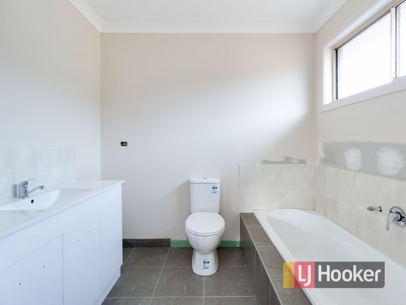11/57-59 Frawley Road, Hallam VIC 3803