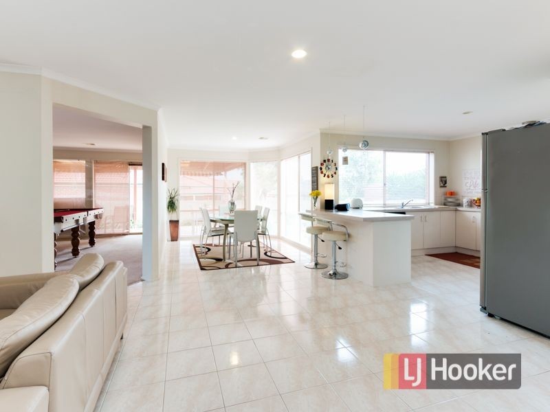 9 Tudor Court, Narre Warren VIC 3805