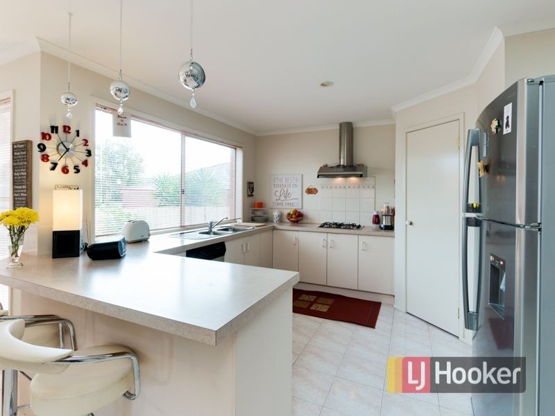 9 Tudor Court, Narre Warren VIC 3805