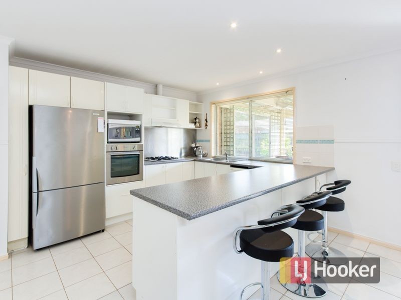 50 Kershaw Drive, Narre Warren South VIC 3805