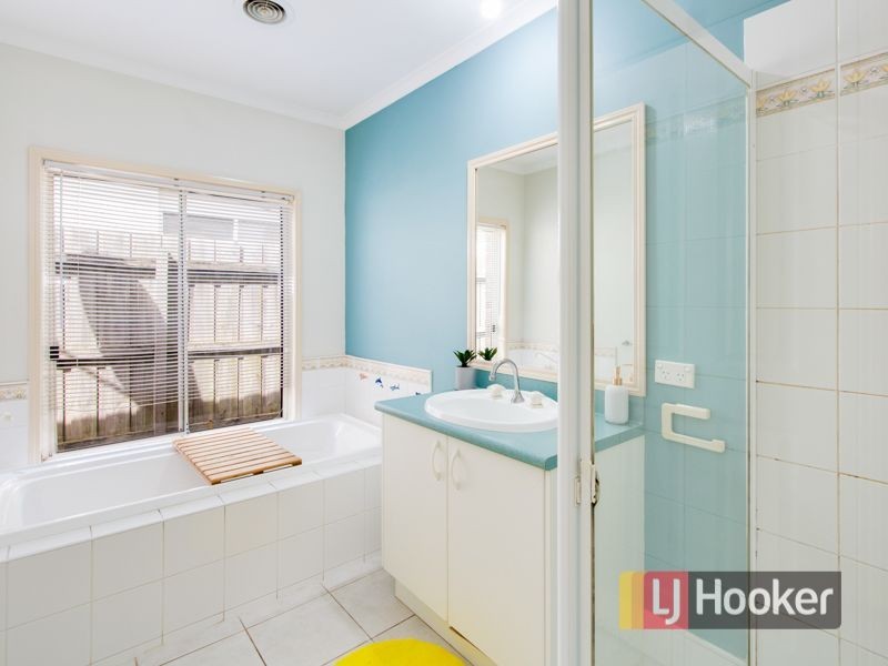 50 Kershaw Drive, Narre Warren South VIC 3805