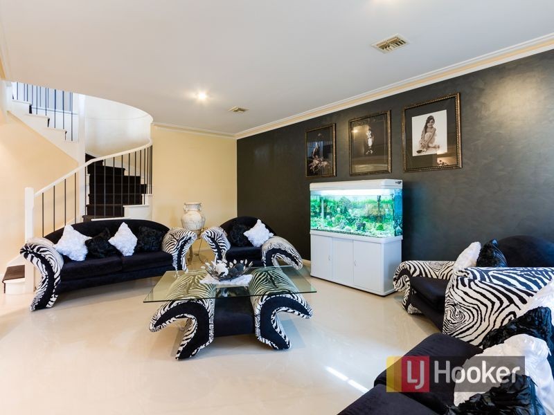70 Lawson Way, Endeavour Hills VIC 3802