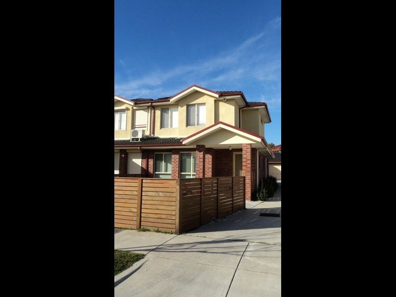 2/15 Vizard Street, Dandenong VIC 3175