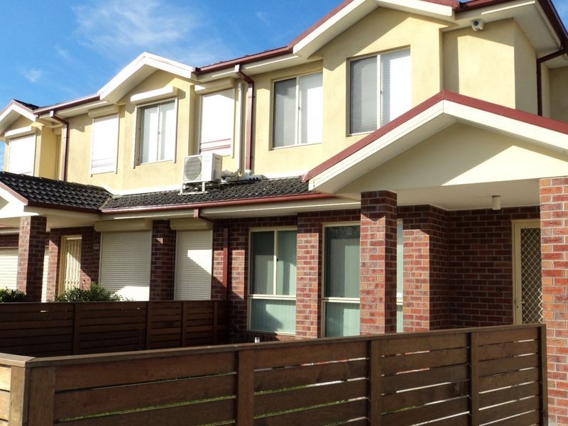 2/15 Vizard Street, Dandenong VIC 3175