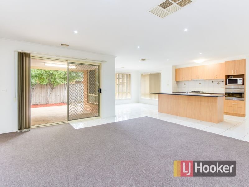 17 Parish Court, Narre Warren South VIC 3805