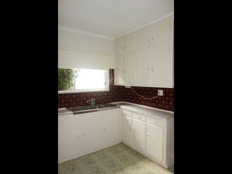 18 Tristania Street, Doveton VIC 3177