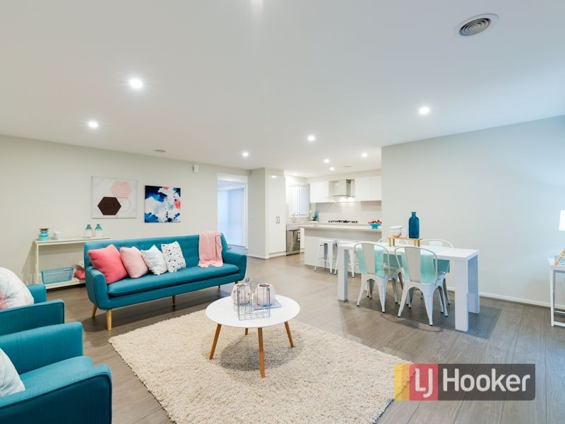 3/3 Rain Court, Doveton VIC 3177