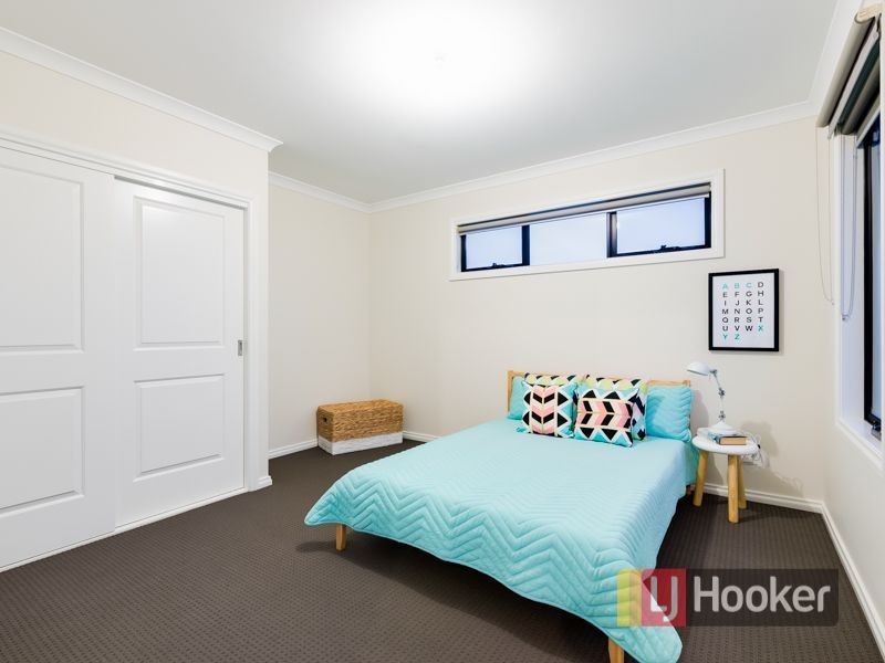 12 Philip Road, Hallam VIC 3803