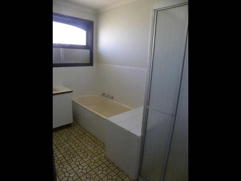 25 Huxley Avenue, Dandenong North VIC 3175