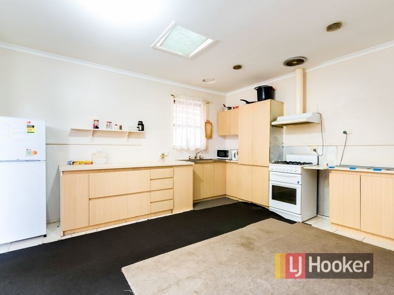 1 Privet Court, Doveton VIC 3177