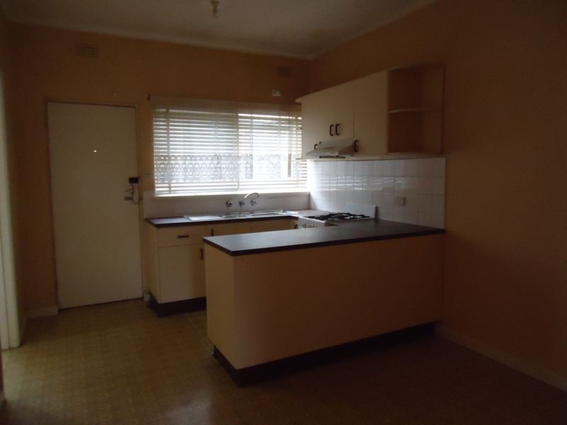 2/28 Hemmings Street, Dandenong VIC 3175