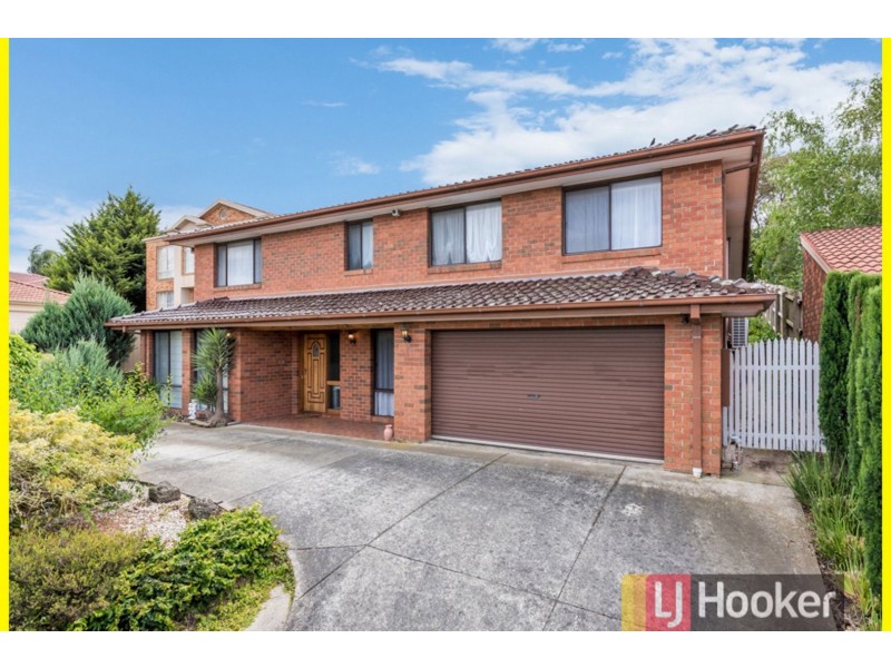 16 Lawson Way, Endeavour Hills VIC 3802