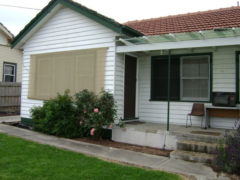 2/64 Potter Street, Dandenong VIC 3175
