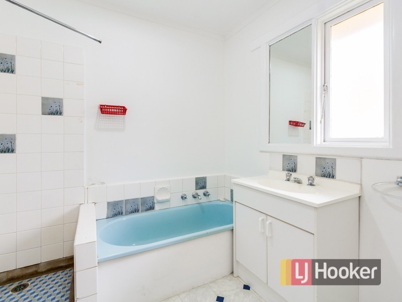 52 Charles Avenue, Hallam VIC 3803