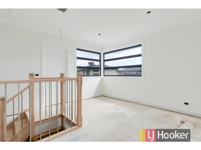 13/122-124 Kennington Park Drive, Endeavour Hills VIC 3802