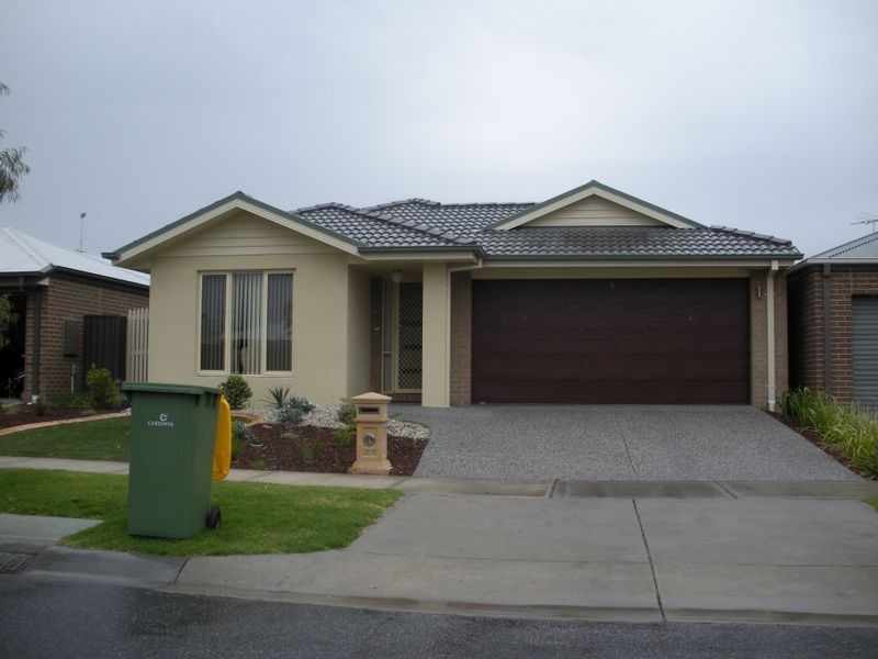 22 Seville Street, Pakenham VIC 3810