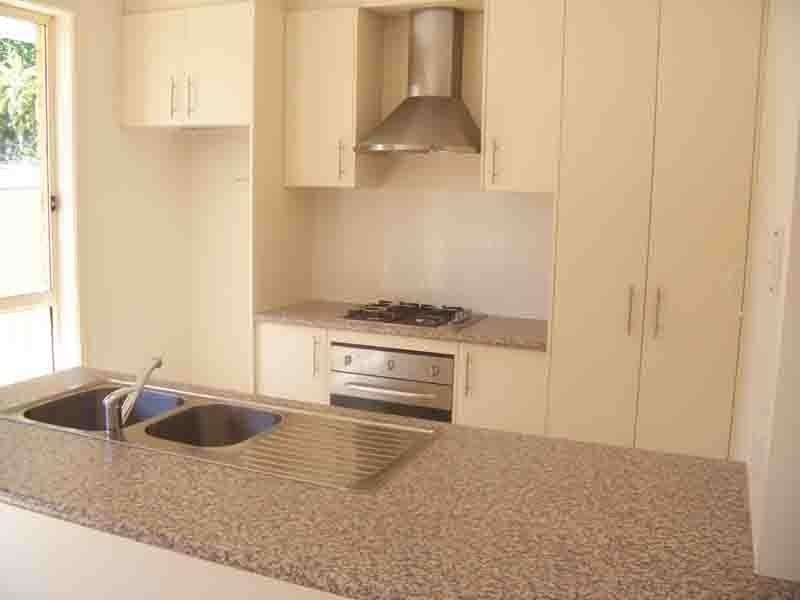 2/1521 Heatherton Road, Dandenong North VIC 3175