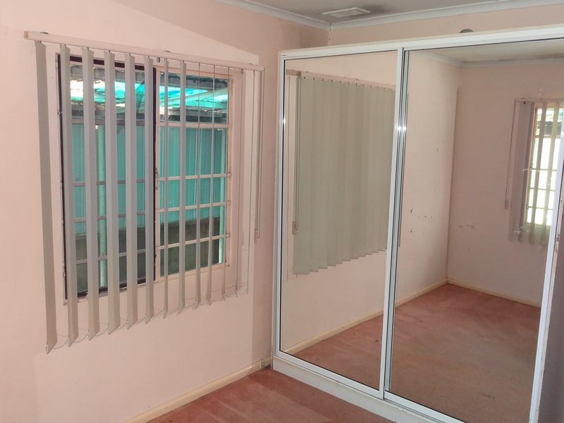 34 Kanooka Grove, Doveton VIC 3177