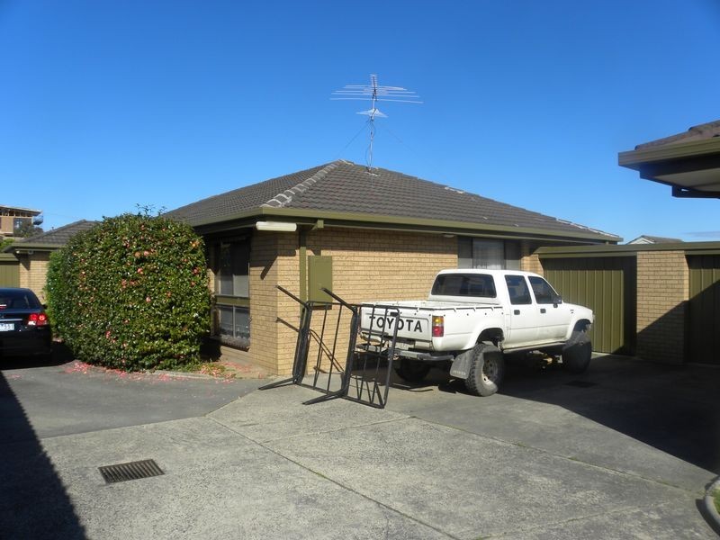 2/17 Rodd Street, Dandenong VIC 3175