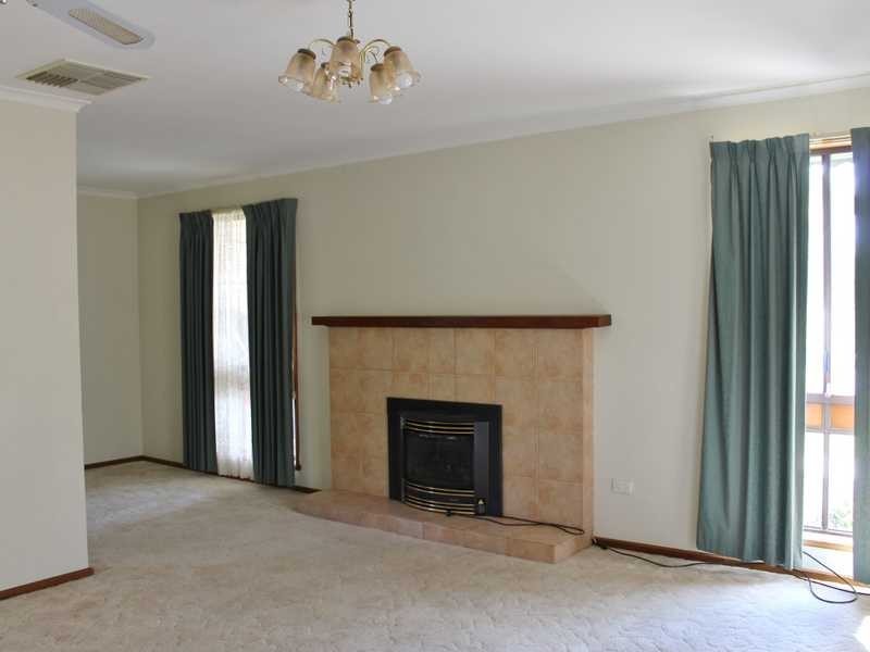 21 Hillview Avenue, Moama NSW 2731