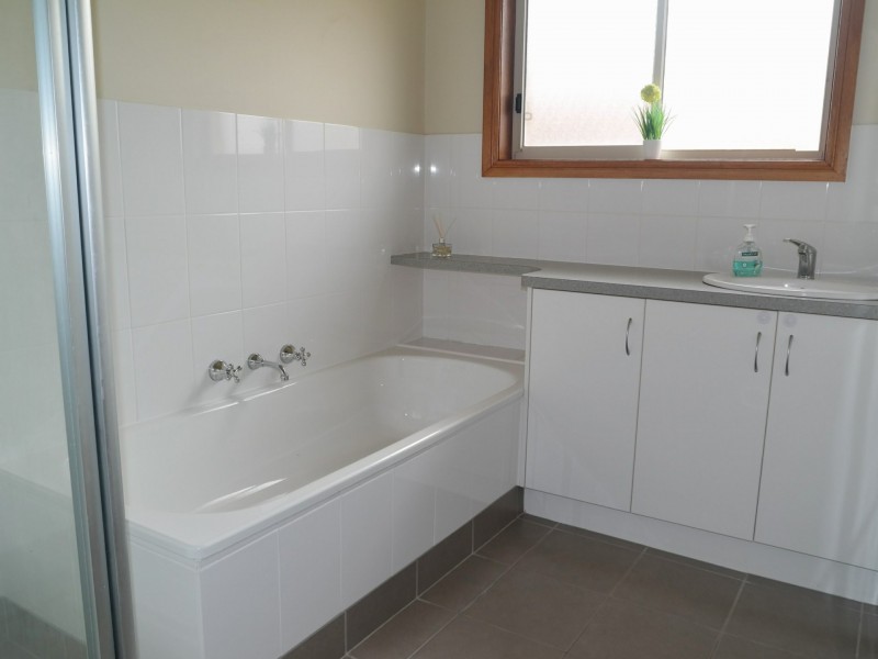 Unit 1/30 Shaw Street, Moama NSW 2731