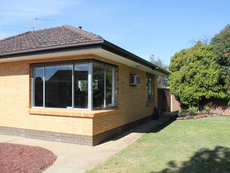 64 Hovell Street, Echuca VIC 3564
