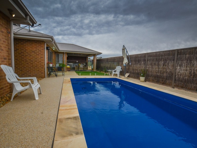 5 Hakea Court, Moama NSW 2731