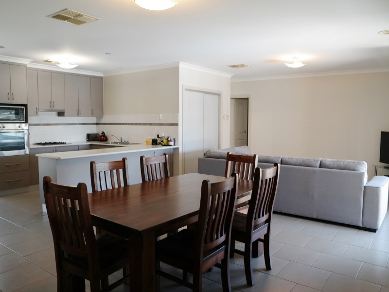 14 Sunset Avenue, Echuca VIC 3564