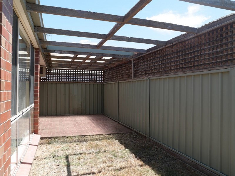 Unit 4/90 Hare Street, Echuca VIC 3564