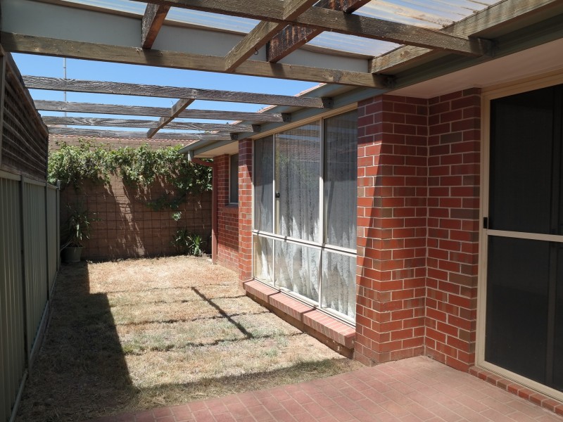 Unit 4/90 Hare Street, Echuca VIC 3564