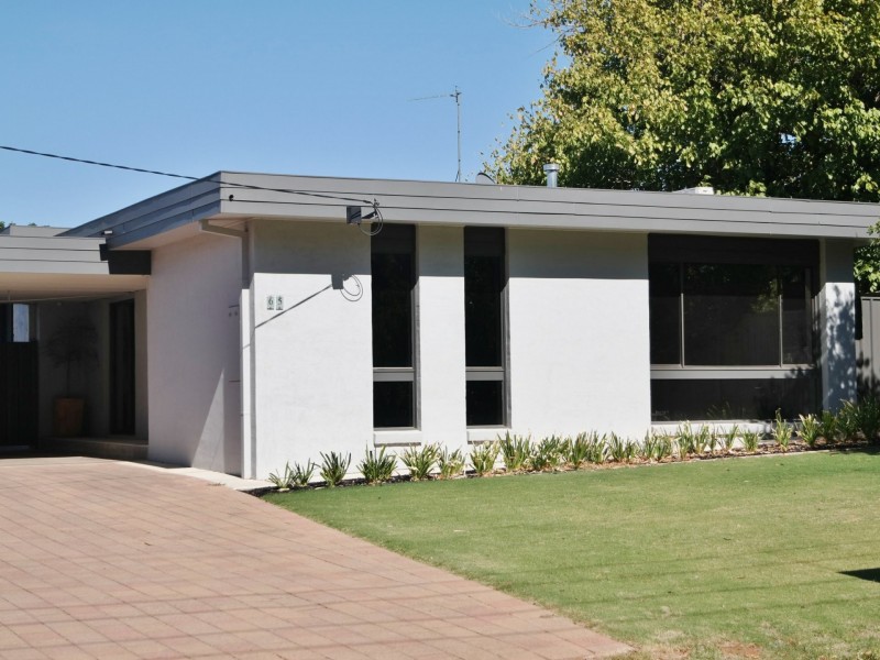 65 Campaspe Esplanade, Echuca VIC 3564