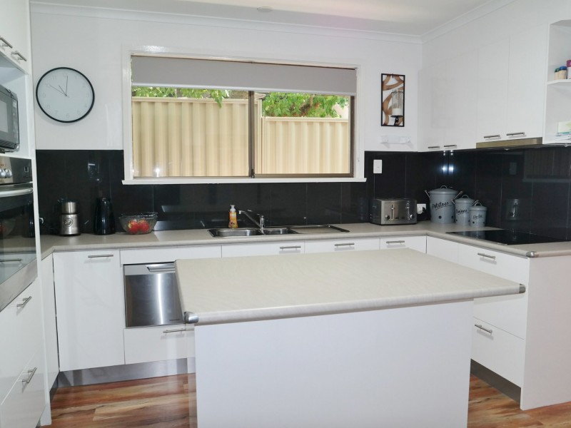 65 Campaspe Esplanade, Echuca VIC 3564