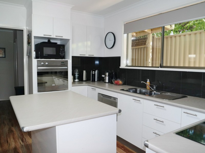 65 Campaspe Esplanade, Echuca VIC 3564