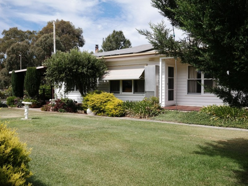 61 Stone Lane, Rochester VIC 3561