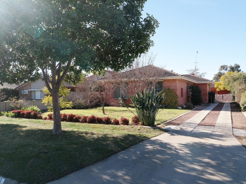 62 Crossen Street, Echuca VIC 3564