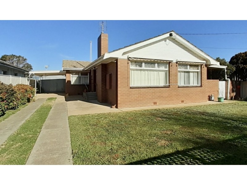 27 Civic Avenue, Echuca VIC 3564