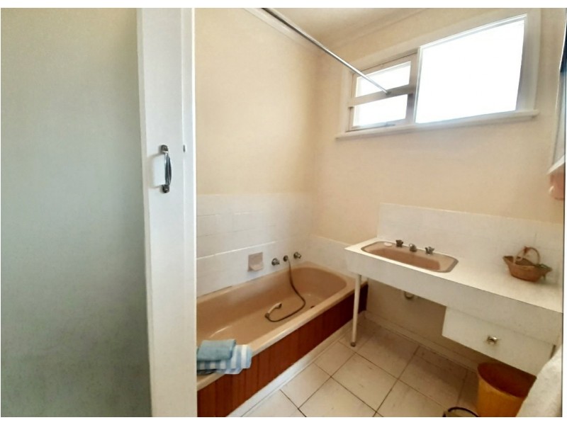 27 Civic Avenue, Echuca VIC 3564