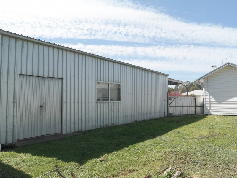 82 Victoria Street, Rochester VIC 3561