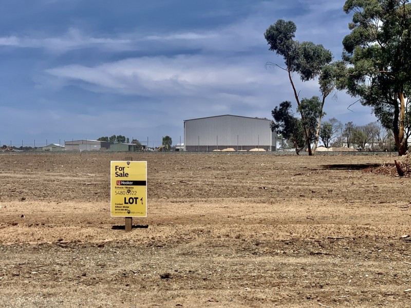 Lot 1/1 Denmark Road, Echuca VIC 3564
