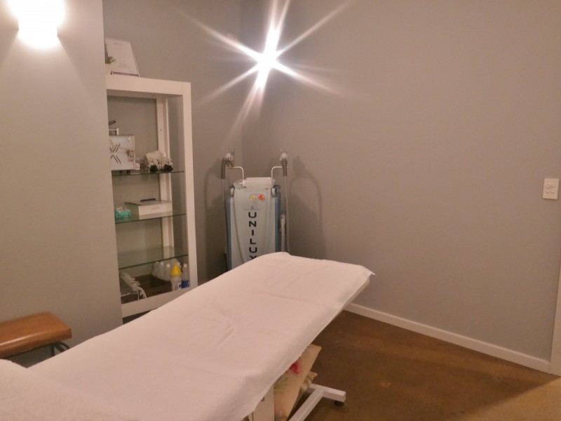 Willow Tre Lounge, Echuca VIC 3564