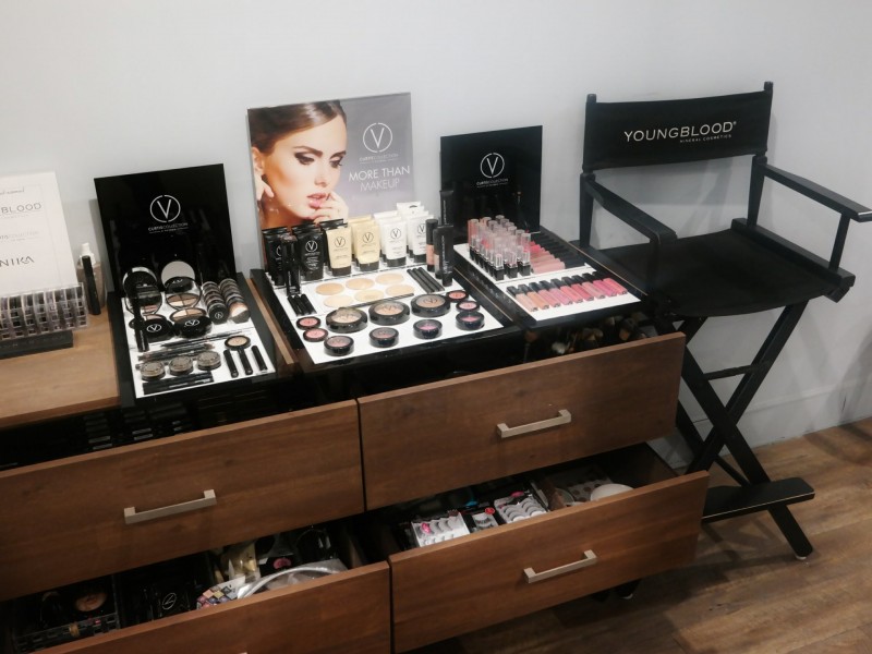 Willow Tre Lounge, Echuca VIC 3564