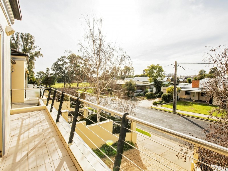 2/17 Murray Street, Echuca VIC 3564