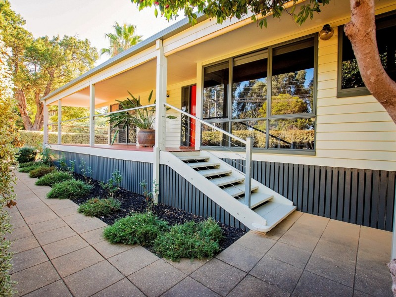 1 Bridge Road, Rochester VIC 3561