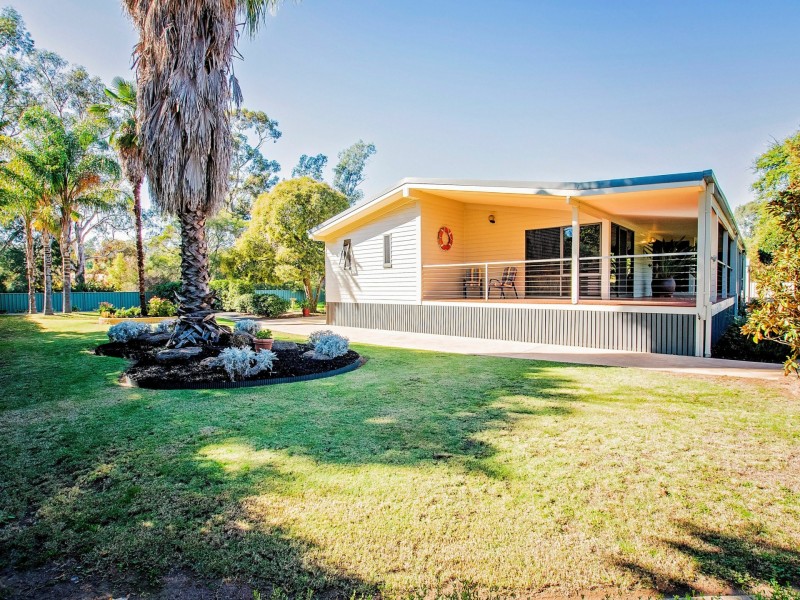 1 Bridge Road, Rochester VIC 3561