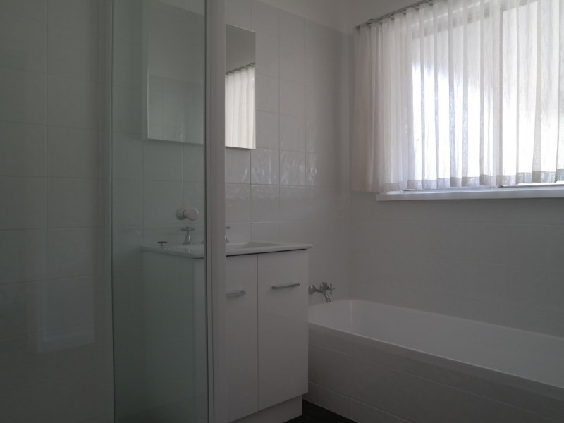 73 Victoria Street, Rochester VIC 3561