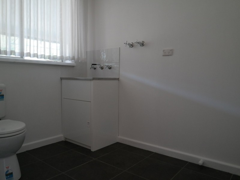 73 Victoria Street, Rochester VIC 3561