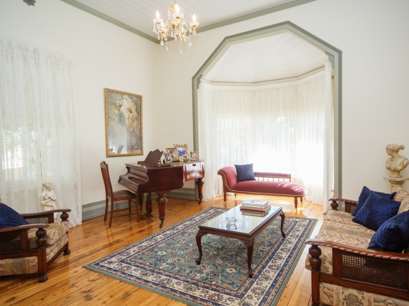 328 Poictiers Street, Deniliquin NSW 2710